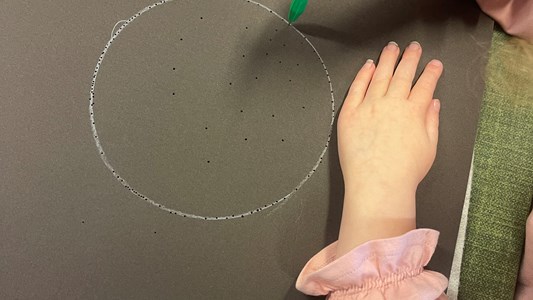 De peuters zijn begonnen met hun lampionnen! ๐ฎ๐ฆโจ