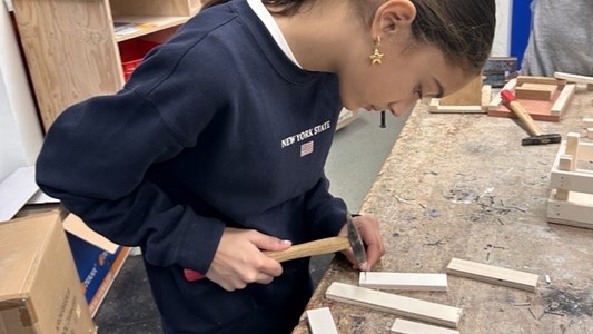 De groepen 8 maken kennis met de techniek opleidingen. ๐จ๐งฑ๐