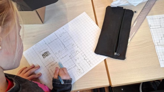 In groep 4 ontwerpen en bouwen we ons droomhuis.🏠📏